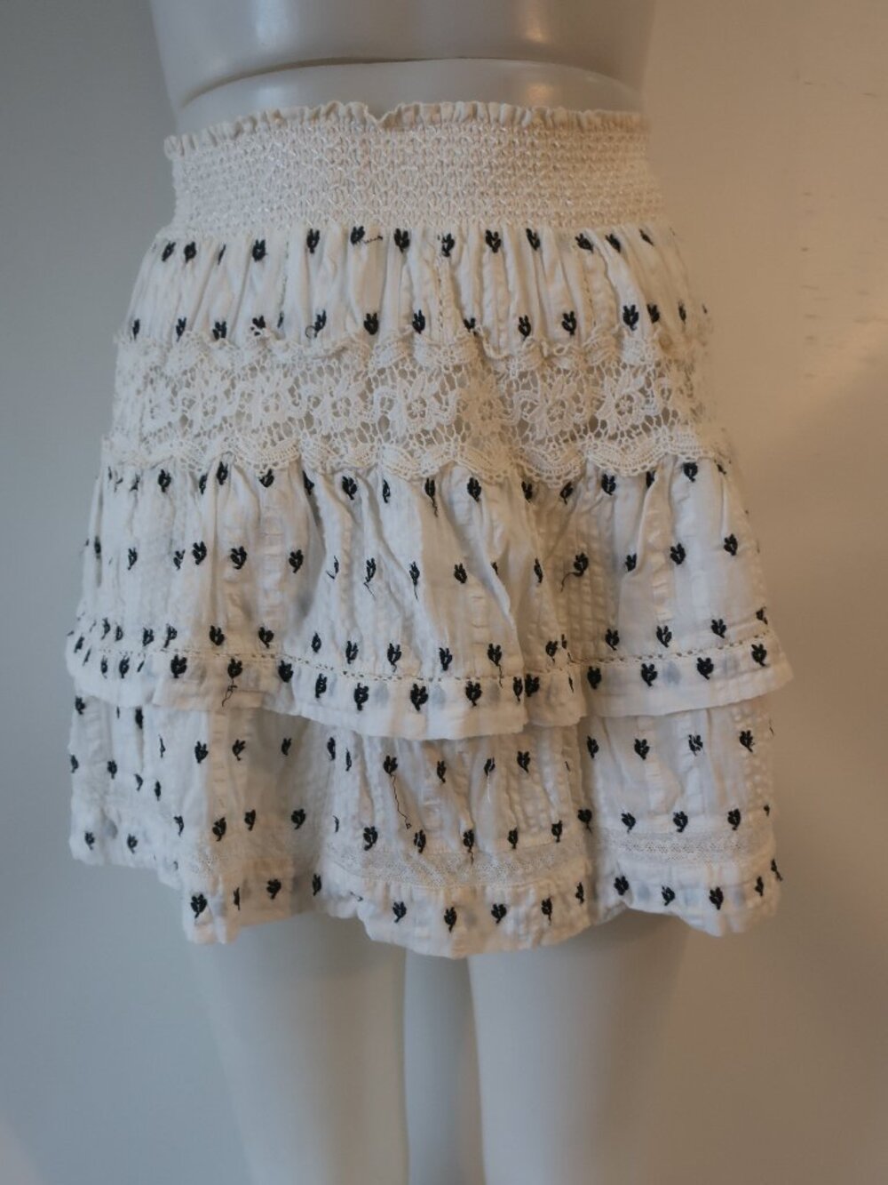 Womens LoveShackFancy Taylor Ivory Black (Item-418) Smocked Waist Mini Skirt S - Picture 5 of 8